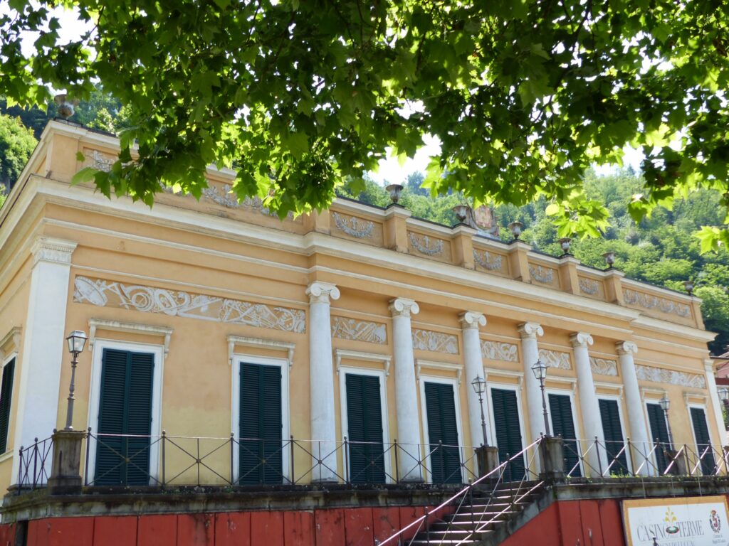 The casino of Bagni di Lucca: an important centre of social life for English visitors. From: https://commons.wikimedia.org/wiki/File:CasinoBagni.JPG